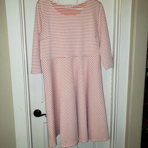 Molly & Isadora Red White 3/4 Sleeve‎ Stretch Fit Flare Textured Size 1X